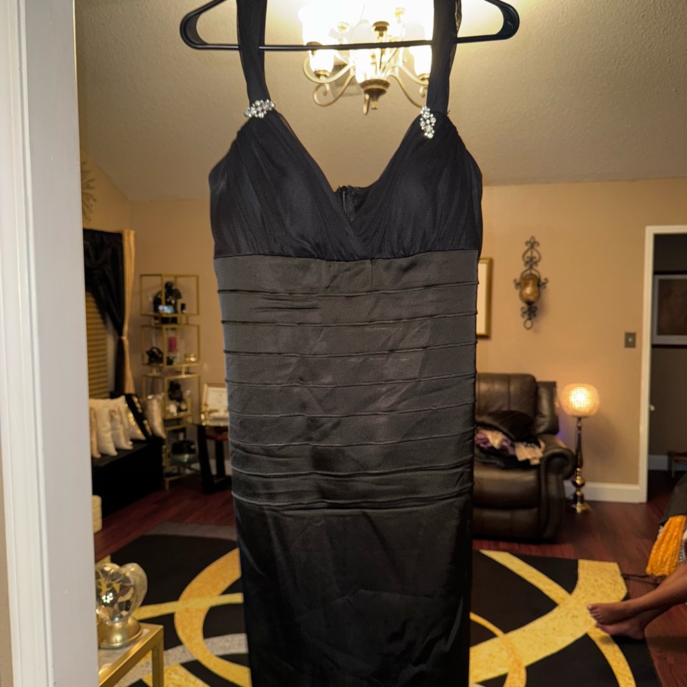 Elegant Black Evening Dress